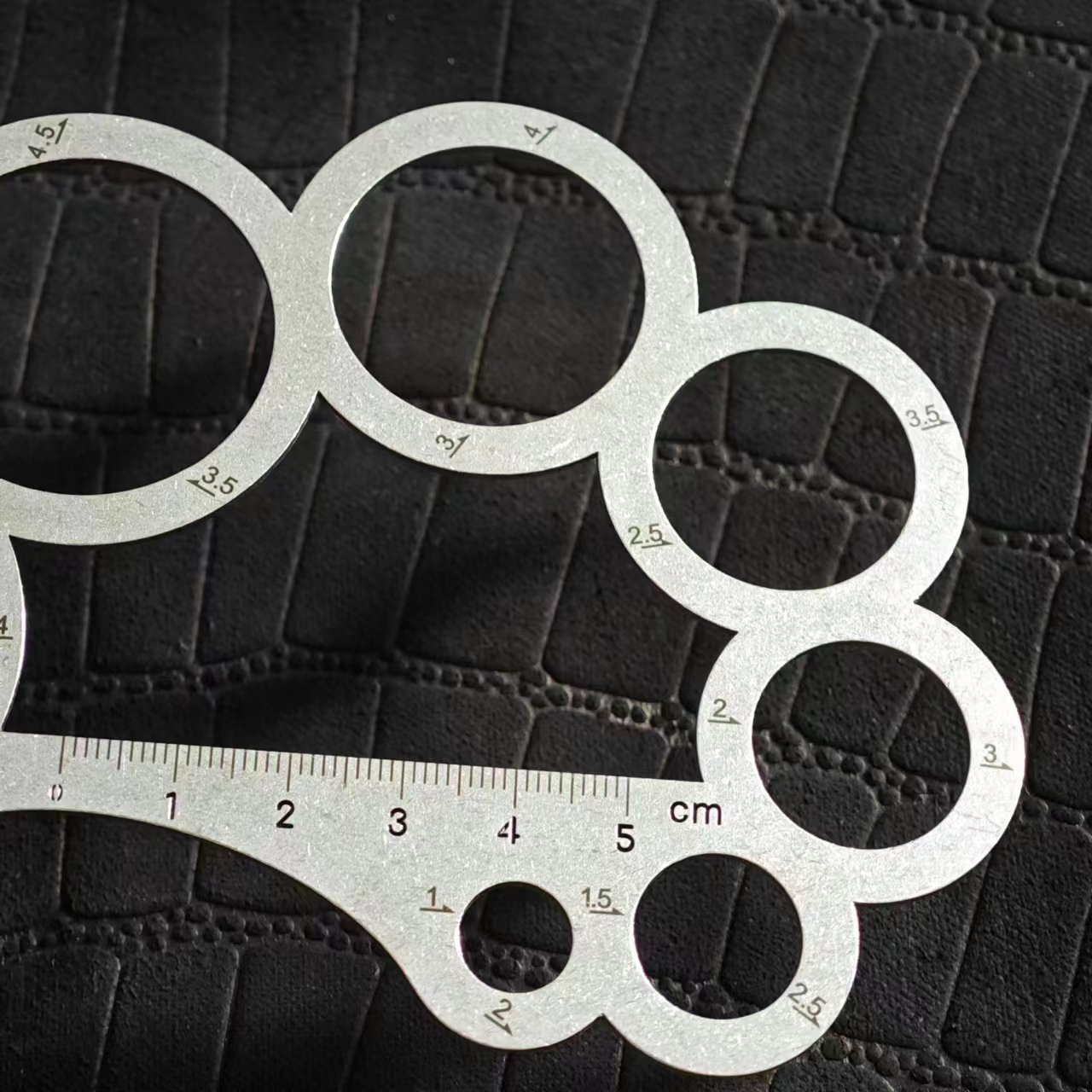 Strumento per punzonatura in p - Leatherwork Templates recensione e prezzo